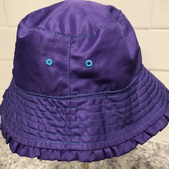 NWOT REVERSIBLE UV SKINZ GIRLS HAT - Picture 4 of 4
